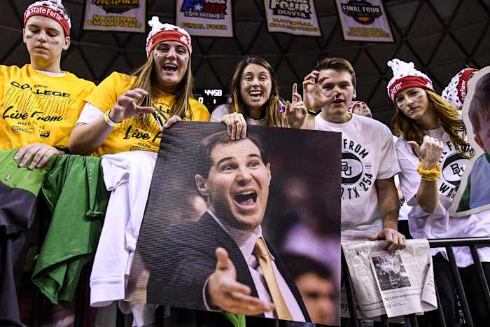 Baylor Scott drew basketball students